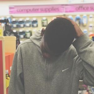 Meet your Posher, Desmond